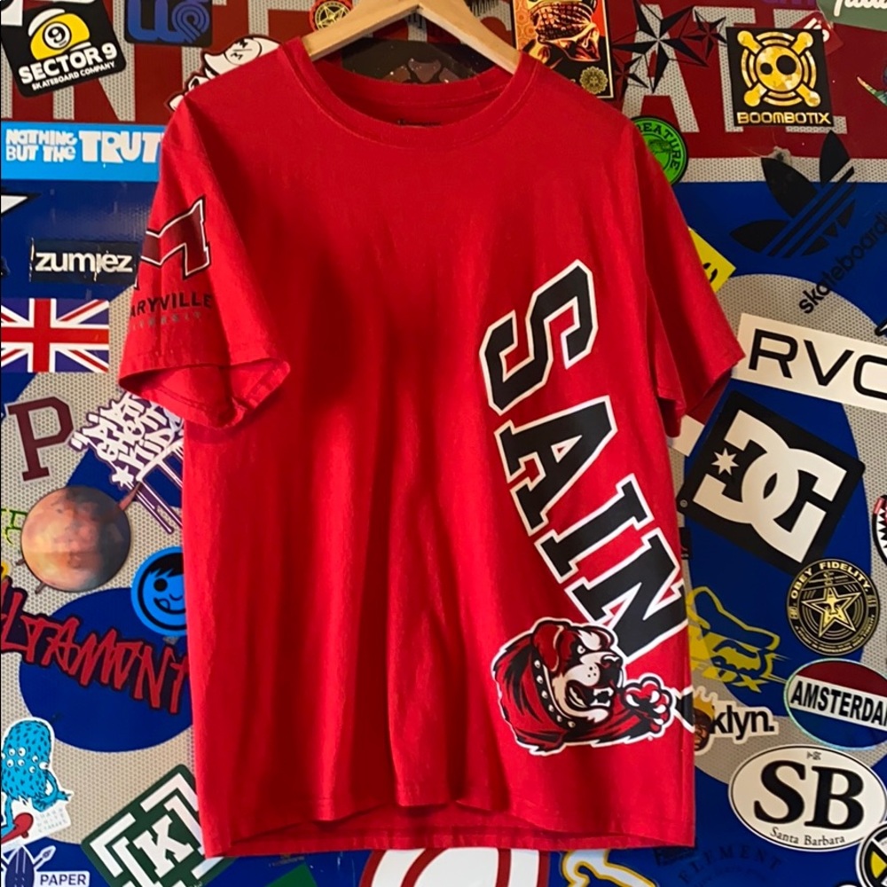 College T shirt